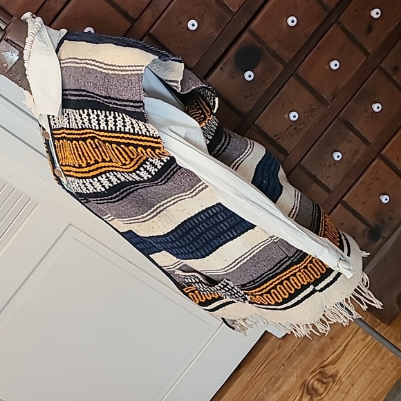 VTG Serape Poncho Wool Blanket Vest with Fringe. Western, Boho, Festival Pattern - Picture 2 of 11